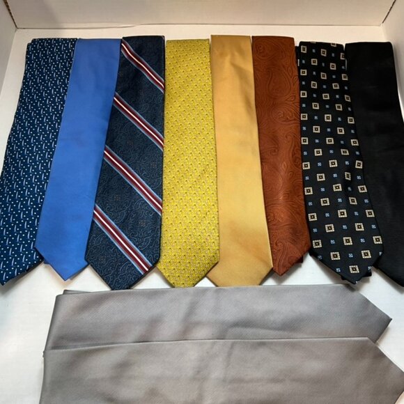 Vintage Lot of 10 Jos A Banks Silk Ties Blues Yellow Black Gray - Picture 1 of 10